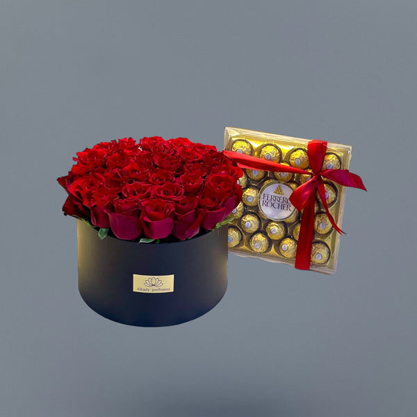 Round flower box and chocolates