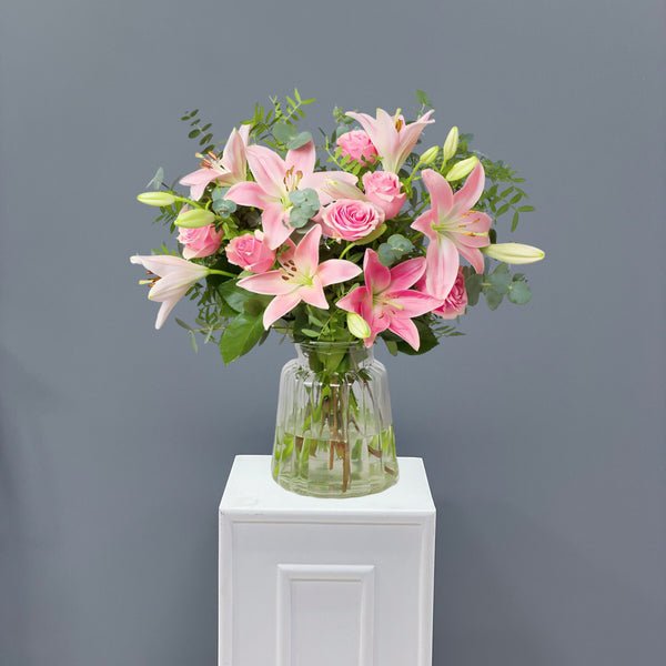 Pretty in Pink Flowers Arrangement in Vase