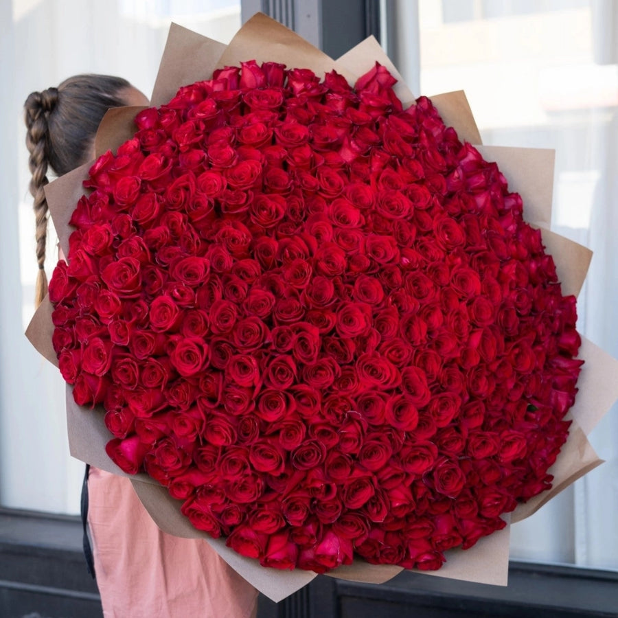 Infinite Love – 301 Red Roses Bouquet